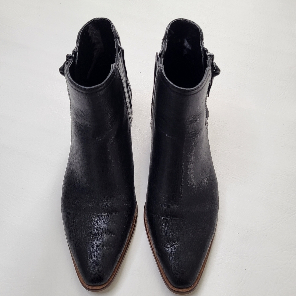 Cole Haan Hadlyn women's black leather zippered almond toe ankle booties size 9 - Picture 7 of 11